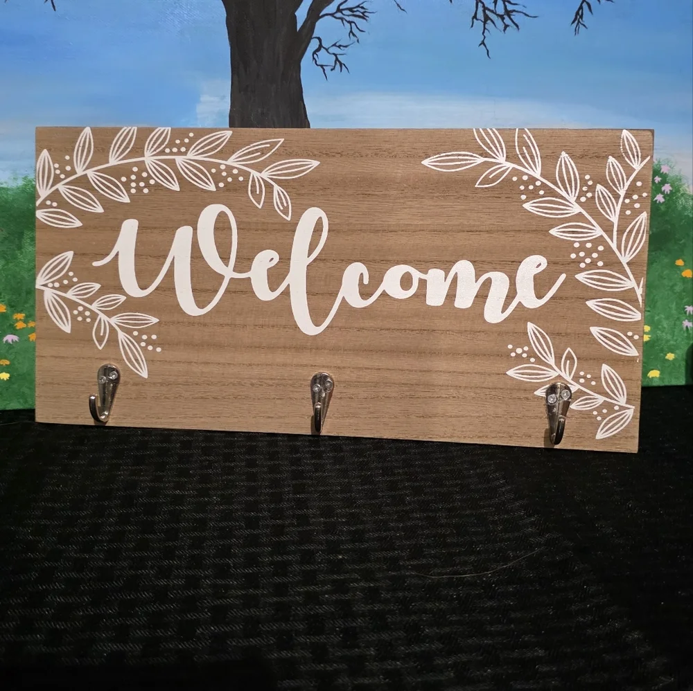 Welcome Sign with Hooks - Brown and White